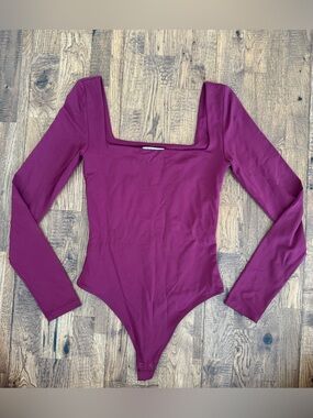 Aritzia Babatón Contour Square Neck Bodysuit Grapevine Women's Size S CC